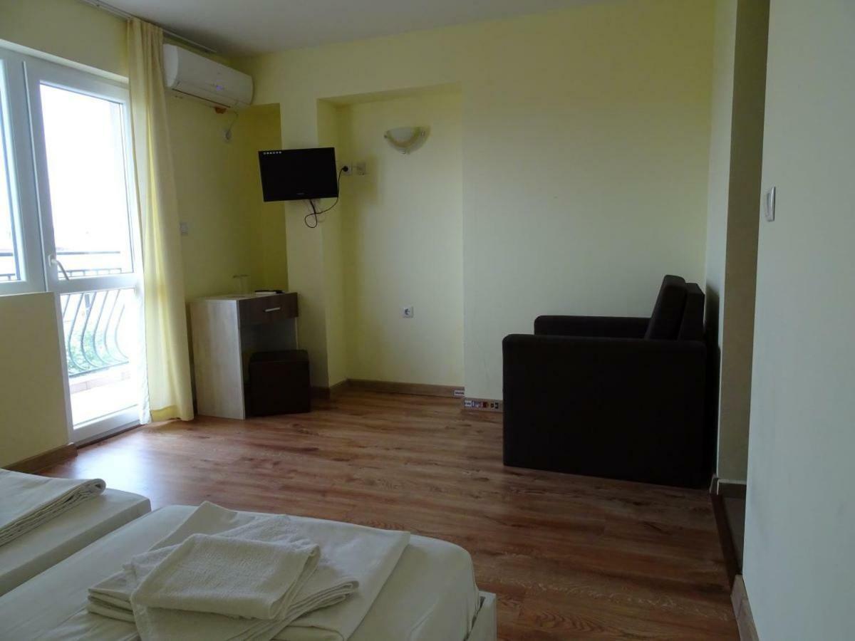 Kovachevi House Hotel Primorsko Eksteriør billede